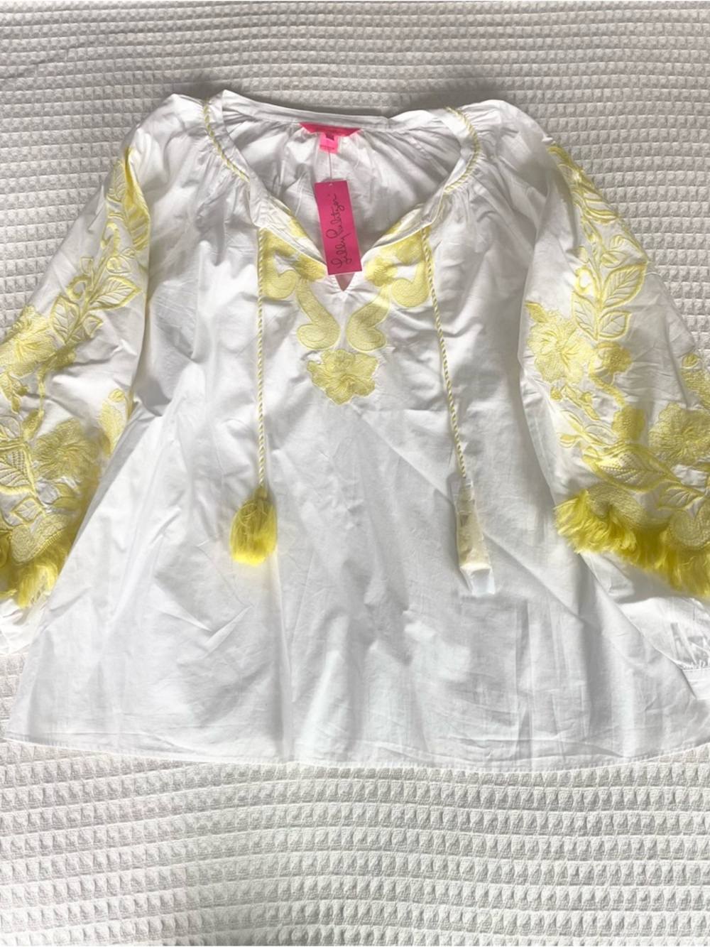 Lilly Pulitzer Kaydence long sleeve top resort white and yellow XL NWT - Picture 2 of 8